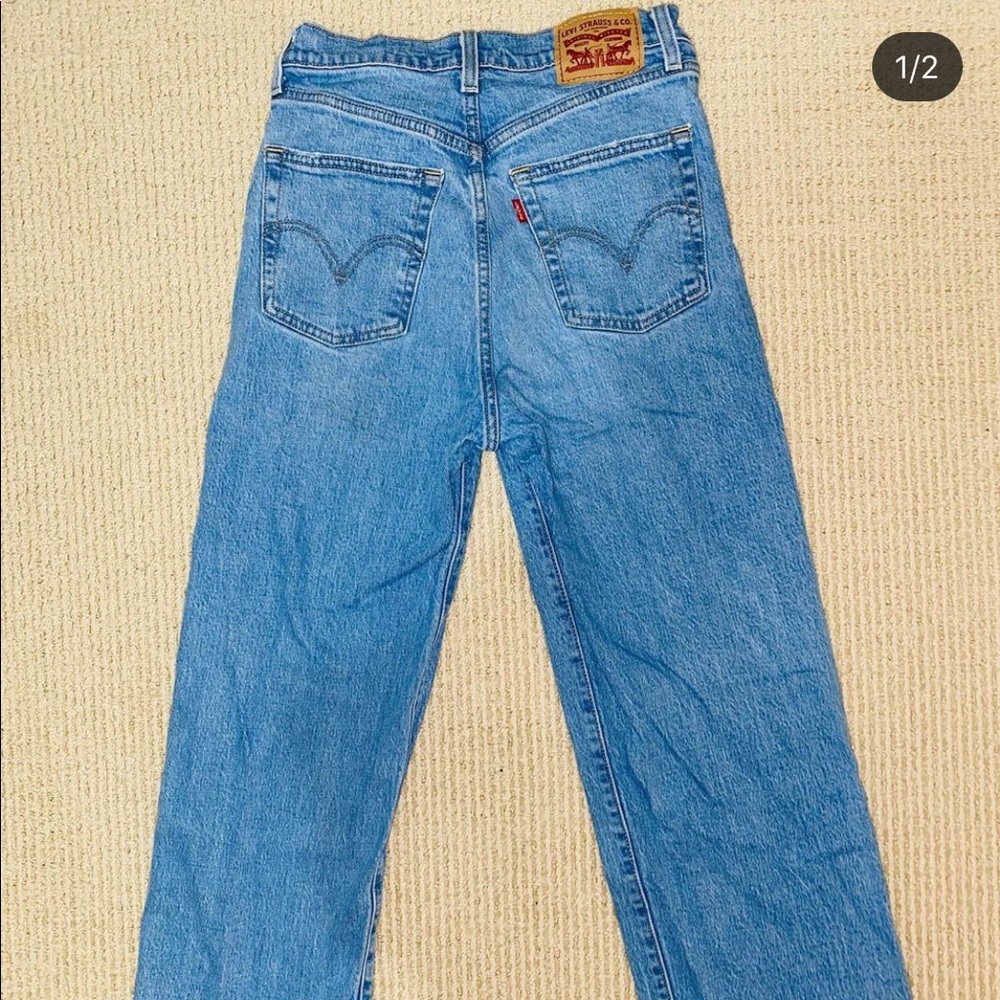 LEVI straight leg wedgie jean